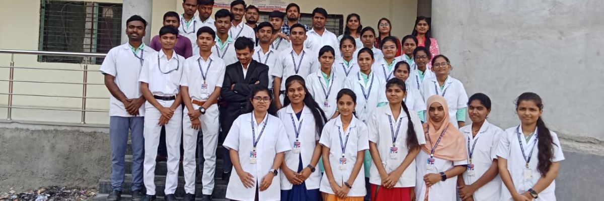 vivekanand-nursing-college-laboratory